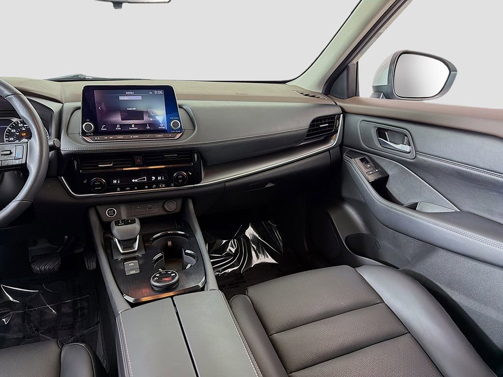 Used 2023 Nissan Rogue SV w/ SV Premium Package image 24