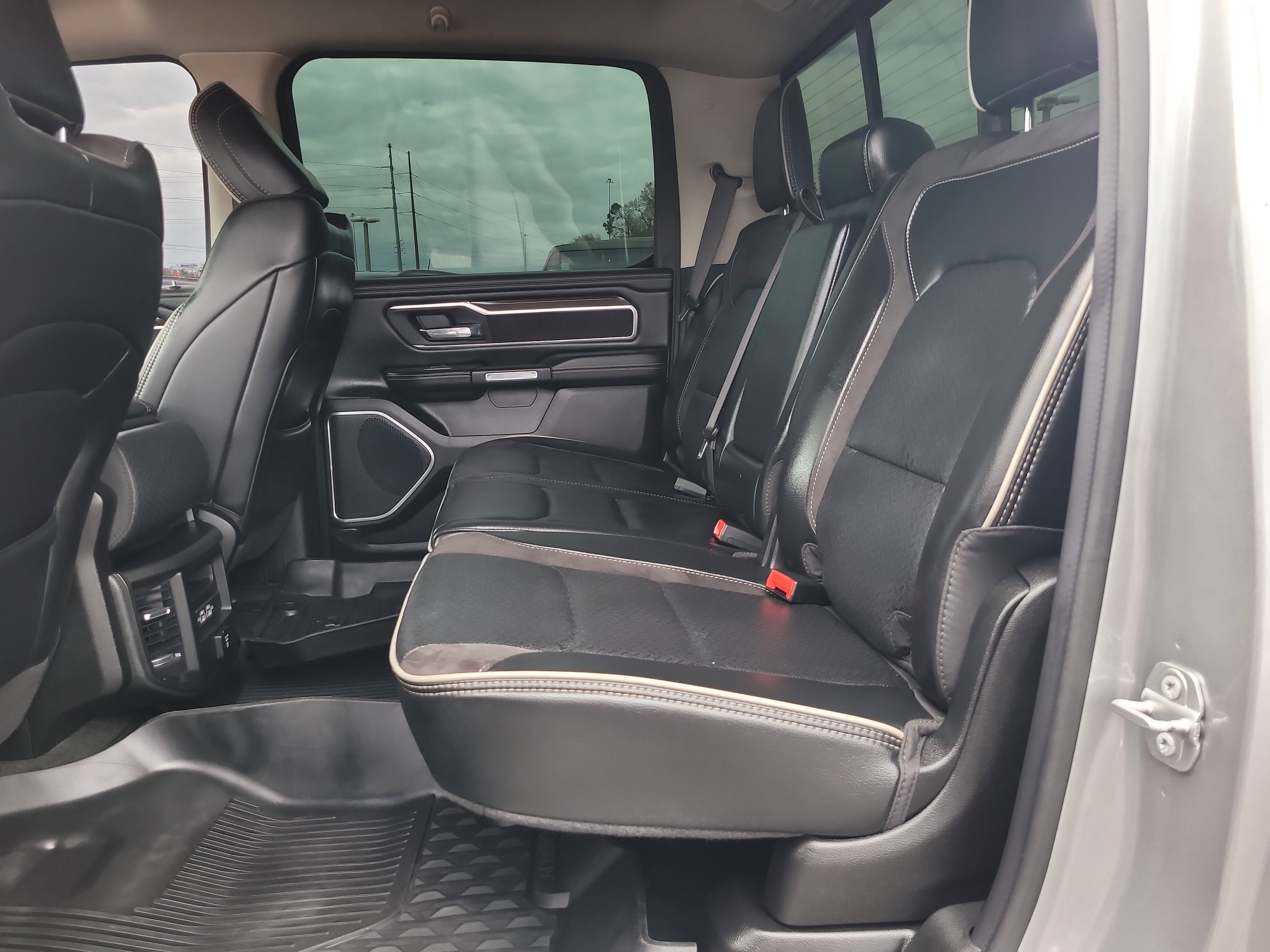 Used 2022 RAM 1500 Laramie image 12