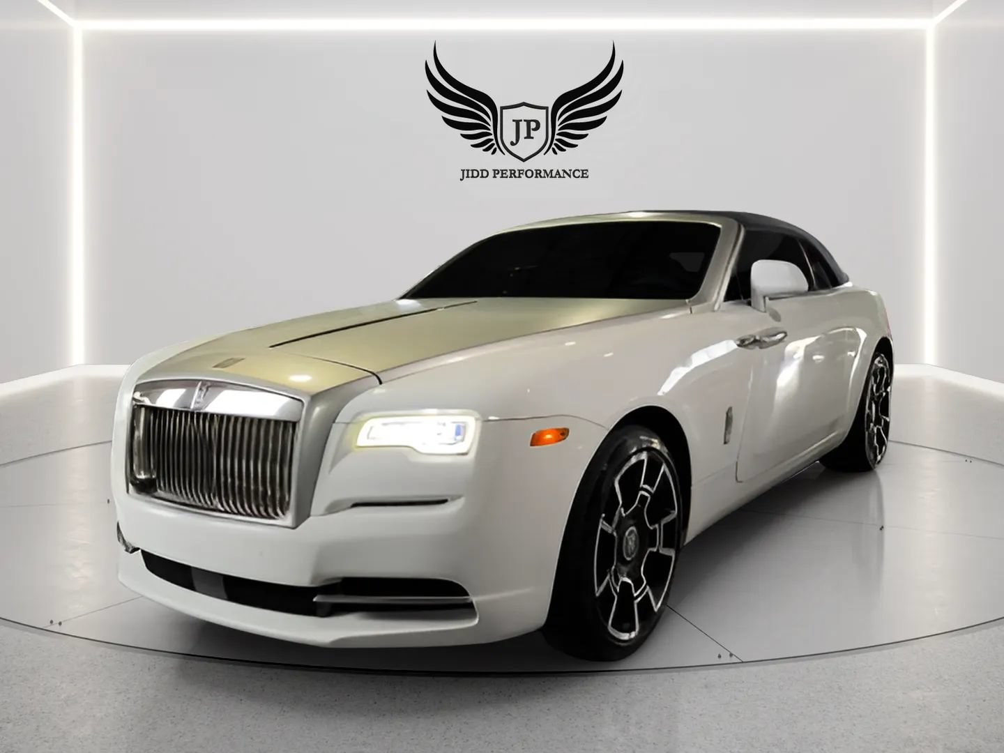 Used 2016 Rolls-Royce Dawn RWD image 6
