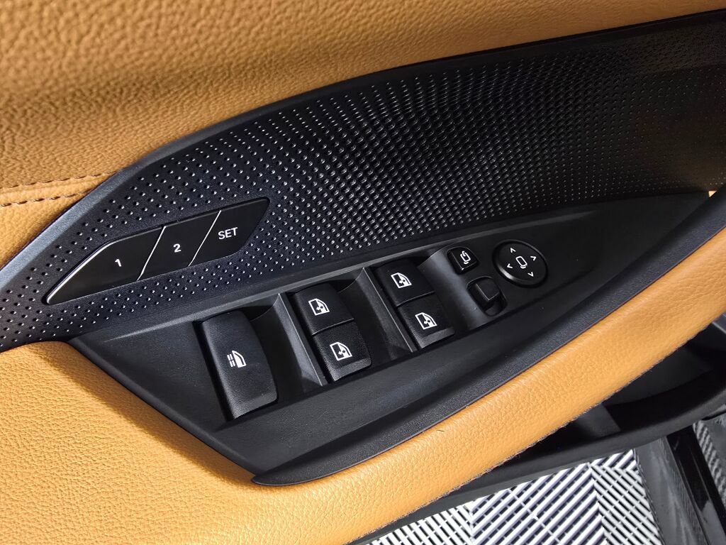 Used 2021 BMW M440i Convertible w/ Premium Package RWD image 22