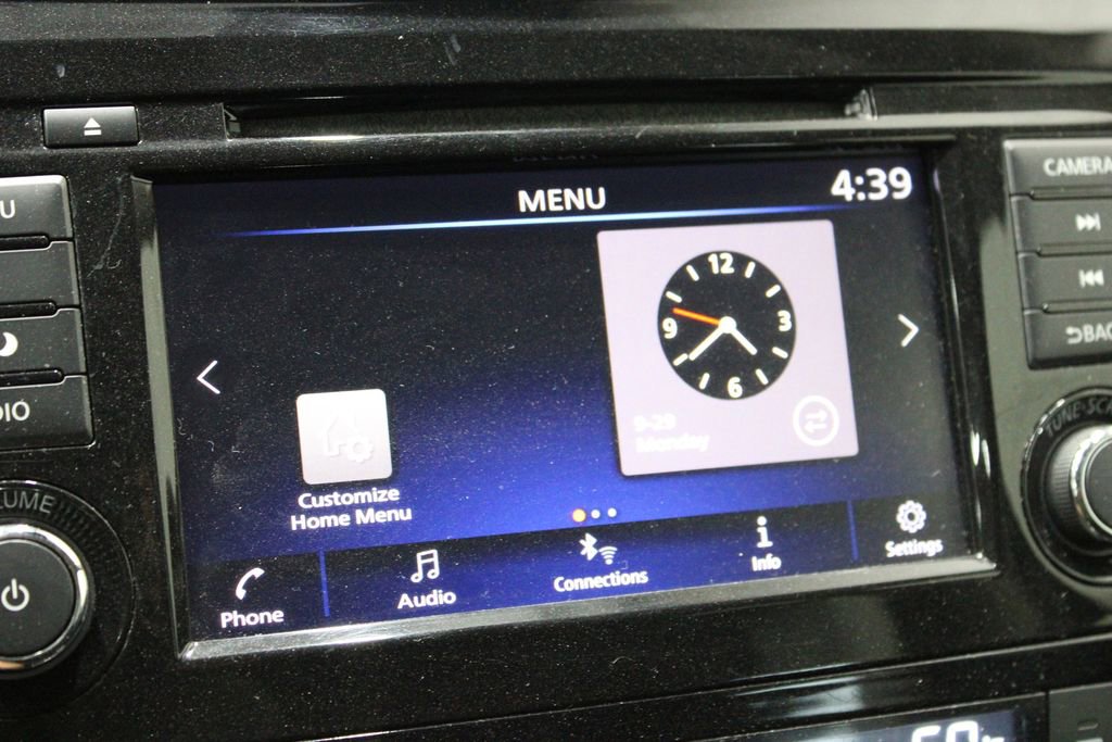 Used 2020 Nissan Rogue SV image 34