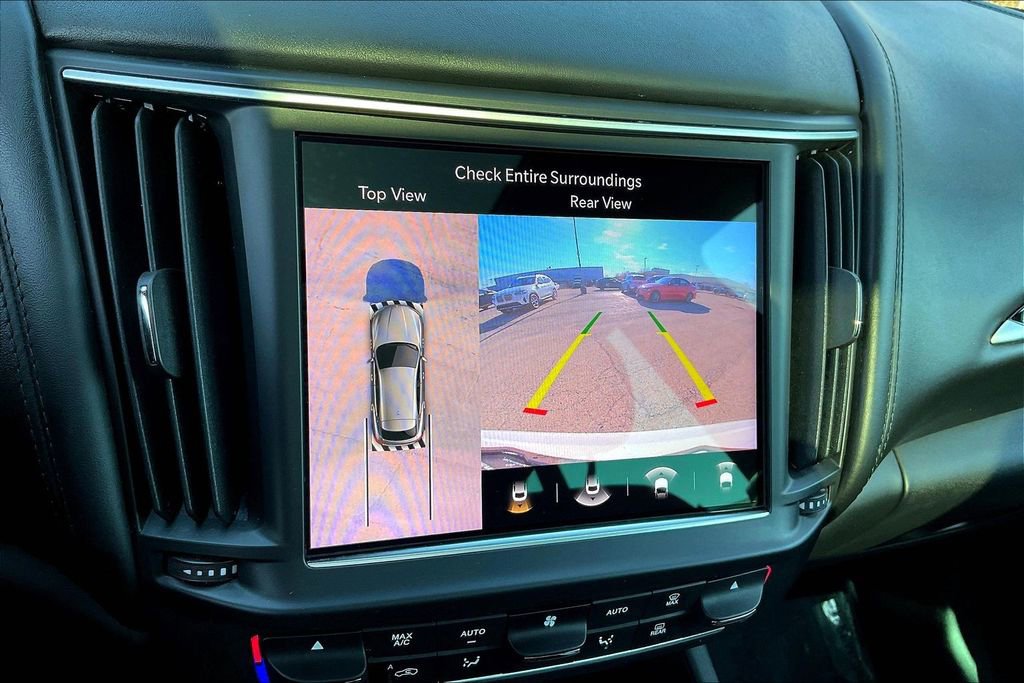 Used 2023 Maserati Levante GT image 14