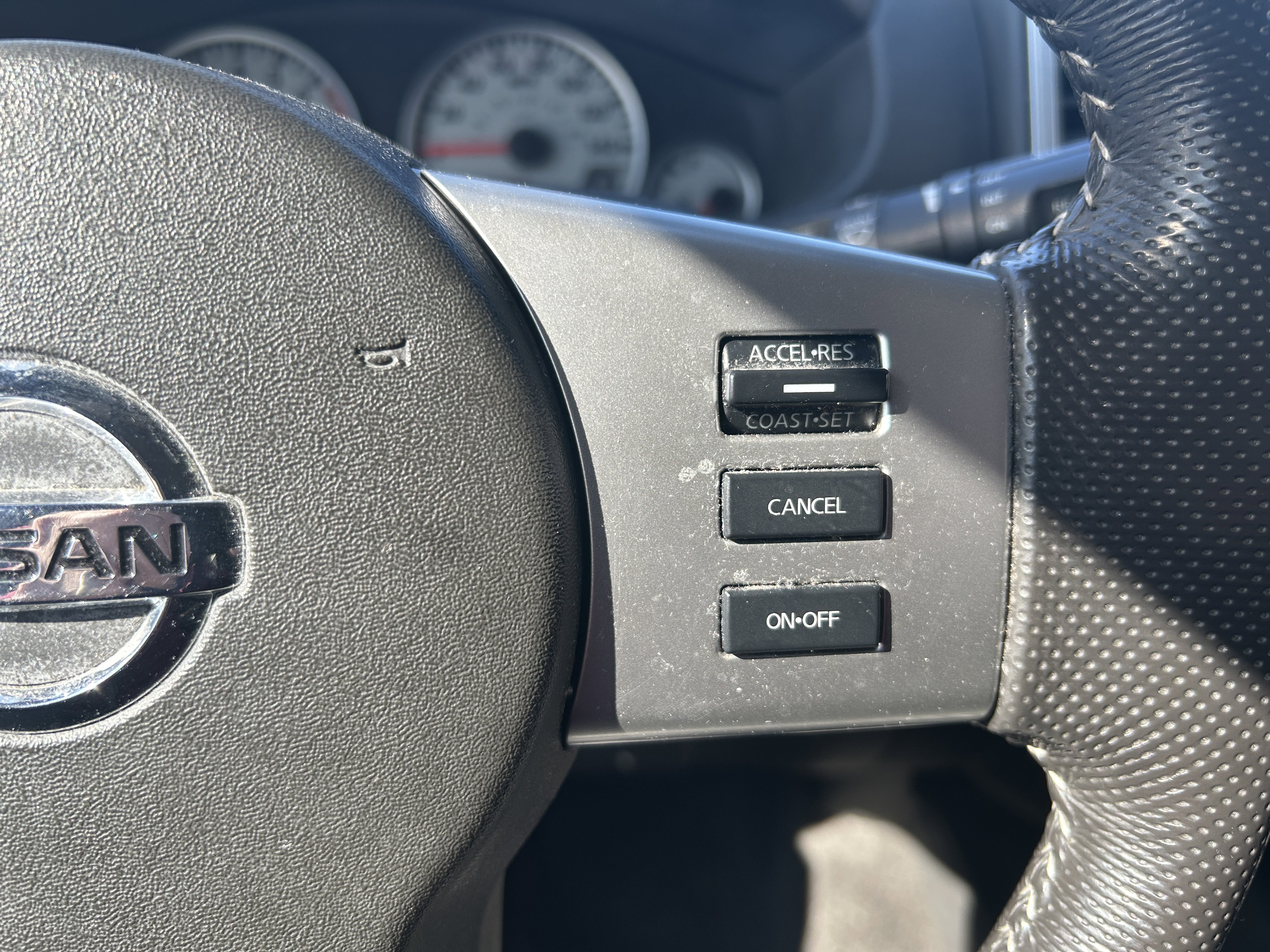 Used 2014 Nissan Xterra PRO-4X w/ Pro-4x Leather Package image 20