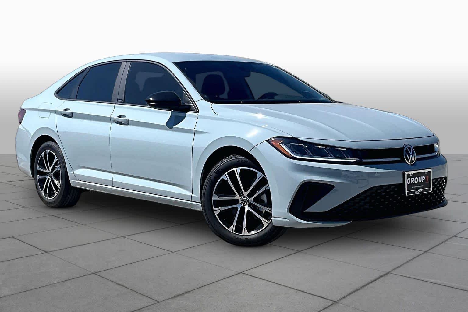 New 2027 Volkswagen Jetta SE FWD image 2
