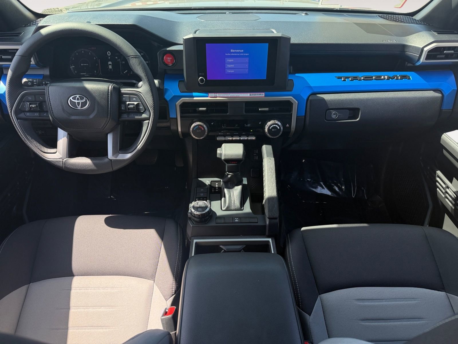Certified 2025 Toyota Tacoma TRD Off-Road AWD/4WD image 10