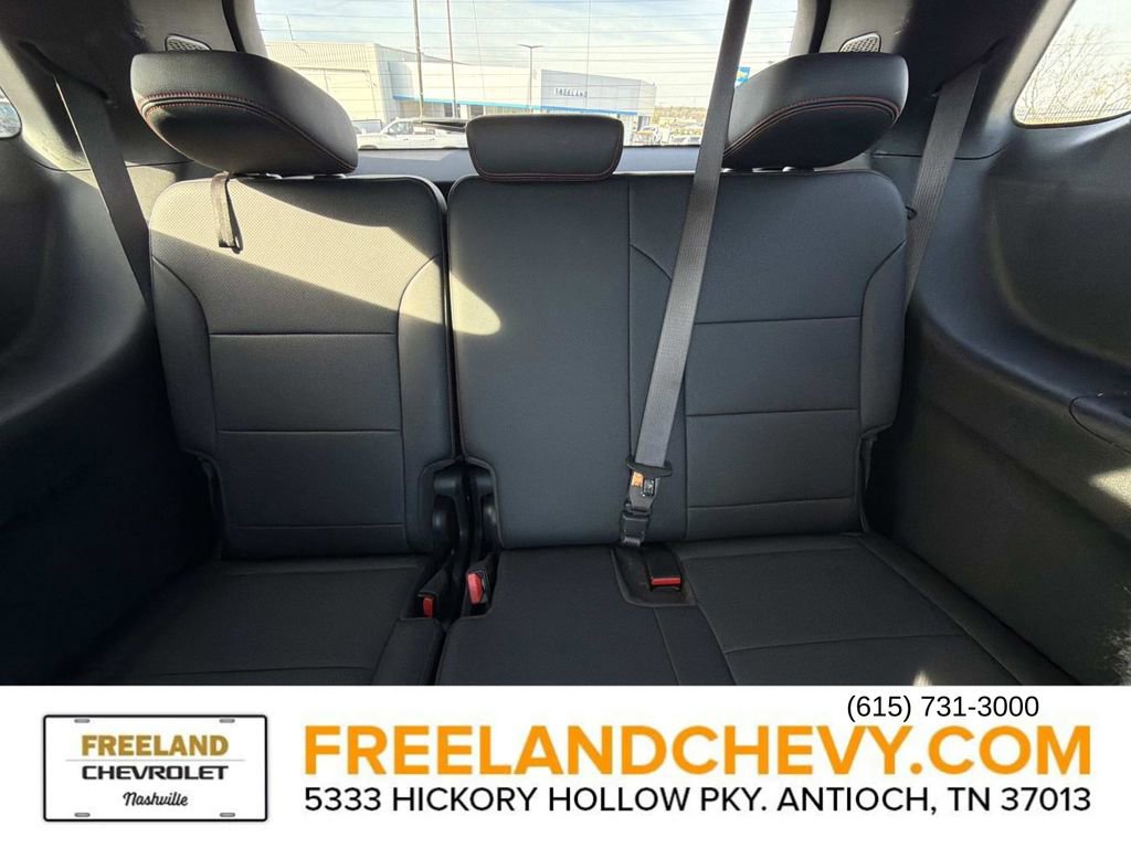 Used 2025 Chevrolet Traverse Z71 w/ Driver Confidence Package image 18