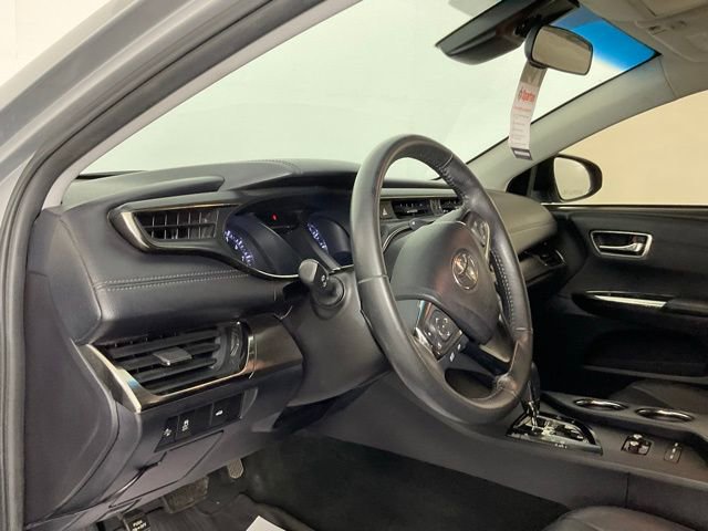 Used 2018 Toyota Avalon XLE image 12