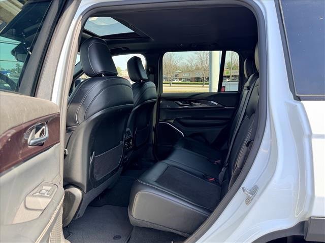 Used 2022 Jeep Grand Cherokee Altitude image 13