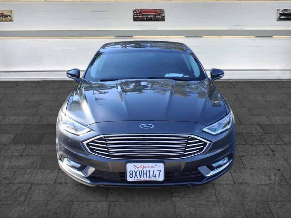 Used 2017 Ford Fusion Energi SE FWD image 2