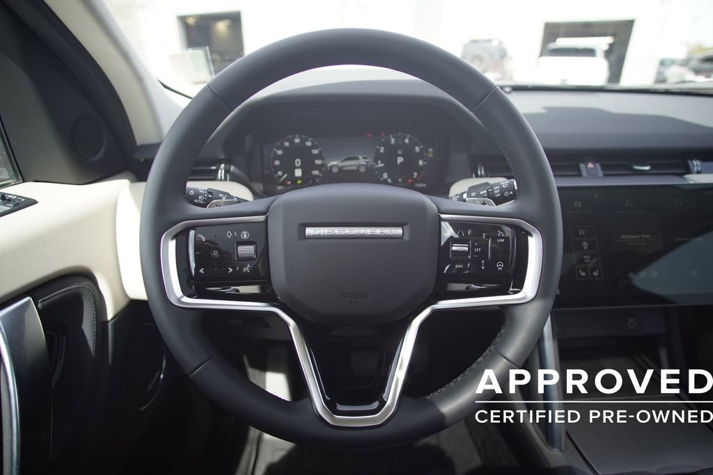 Used 2025 Land Rover Discovery Sport S image 10