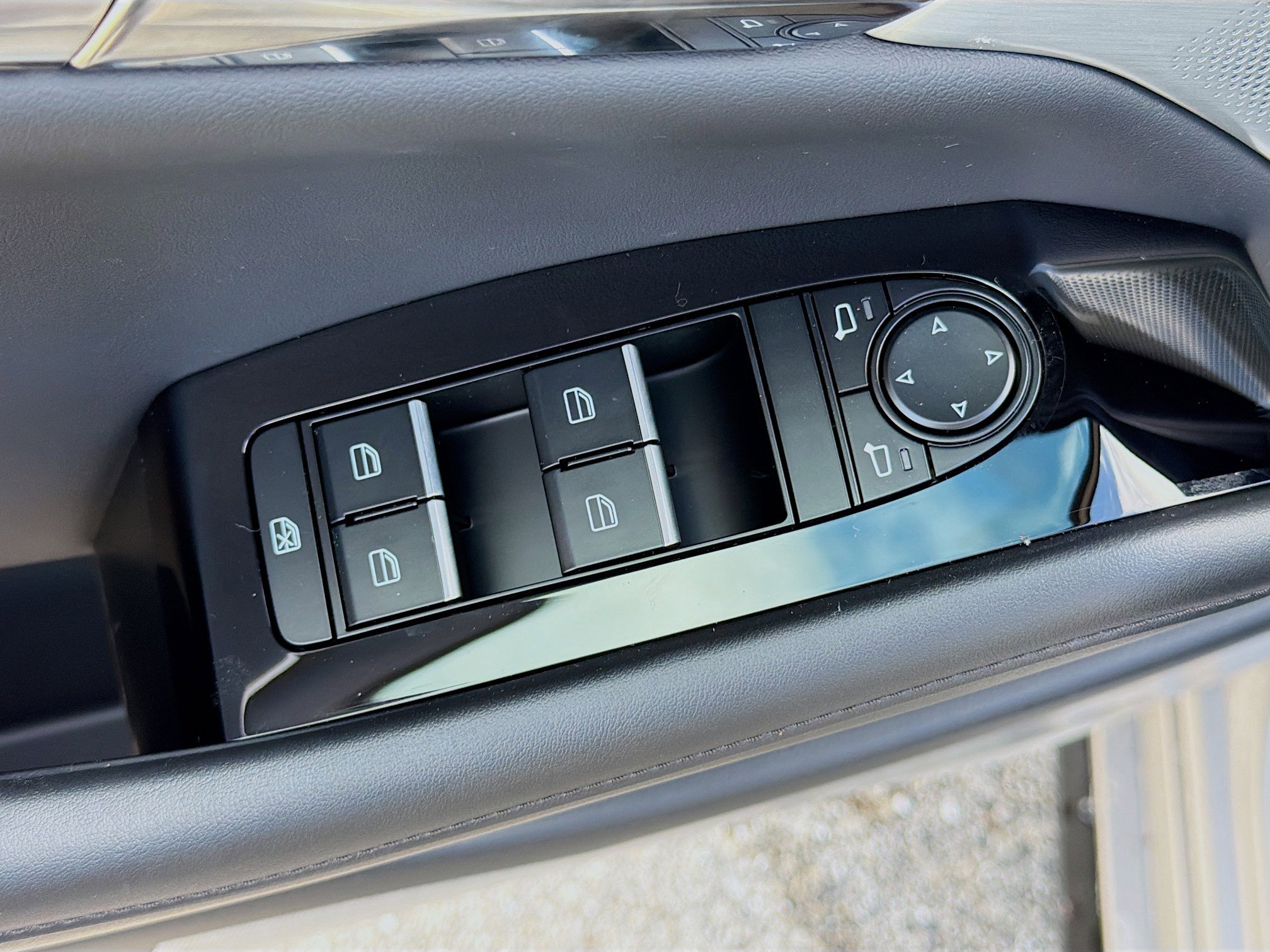 New 2026 MAZDA MAZDA3 Hatchback w/Premium Plus Pkg image 22