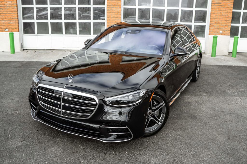 Used 2021 Mercedes-Benz S 580 4MATIC Sedan image 2