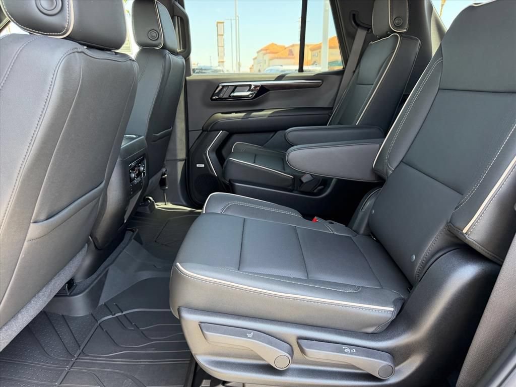 New 2026 Chevrolet Tahoe Premier w/ Sun And Tow Package AWD/4WD image 6