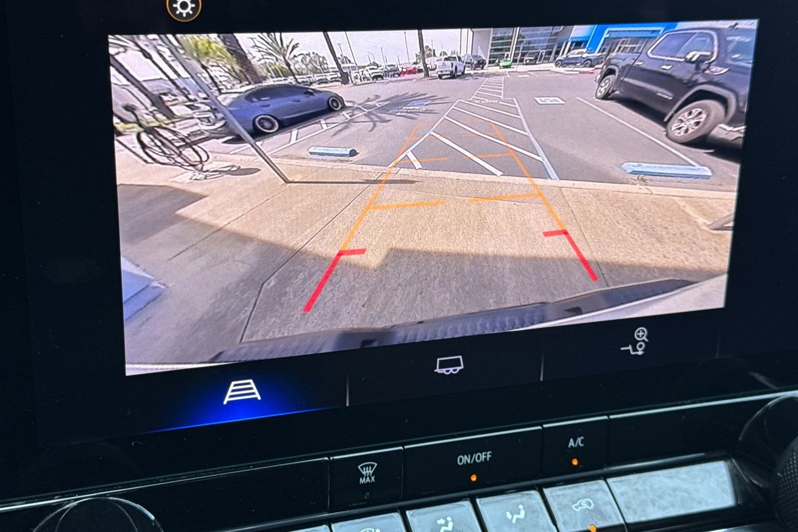 Used 2023 Chevrolet Colorado W/T image 19