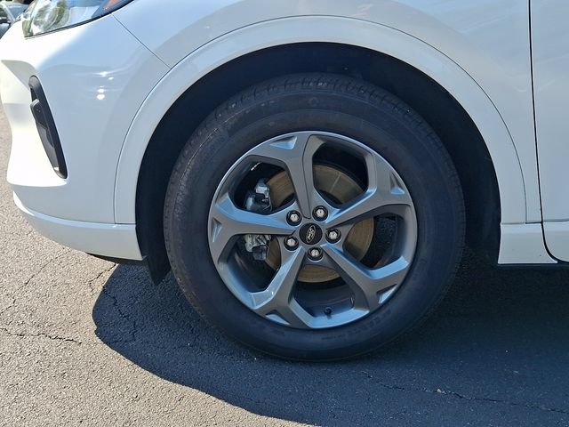 Certified 2023 Ford Escape ST-Line AWD/4WD image 32