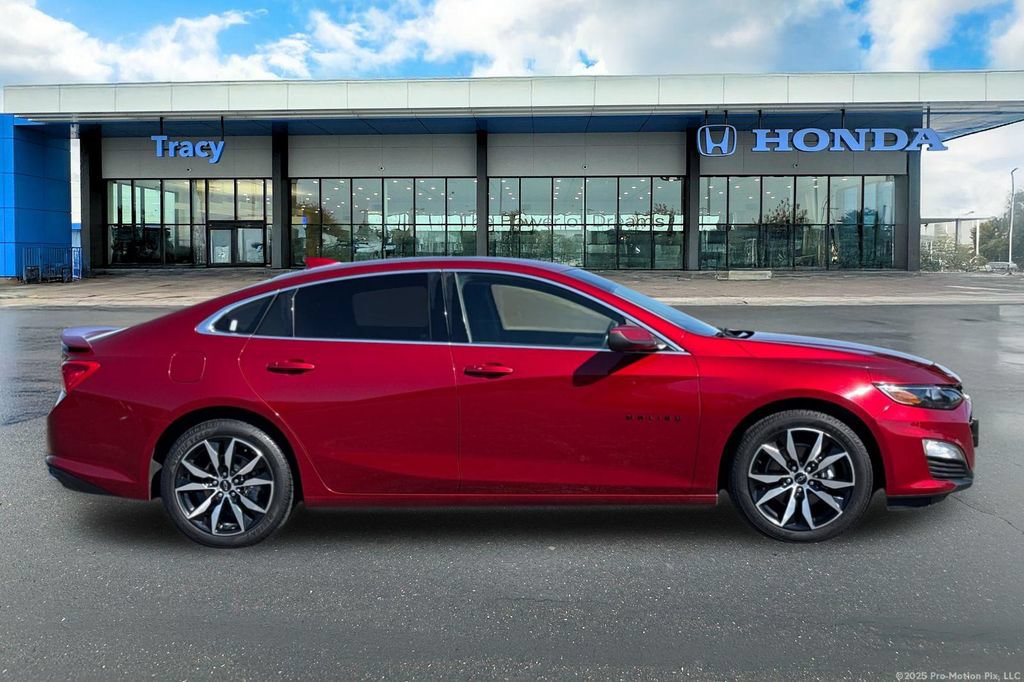 Used 2021 Chevrolet Malibu RS FWD image 4