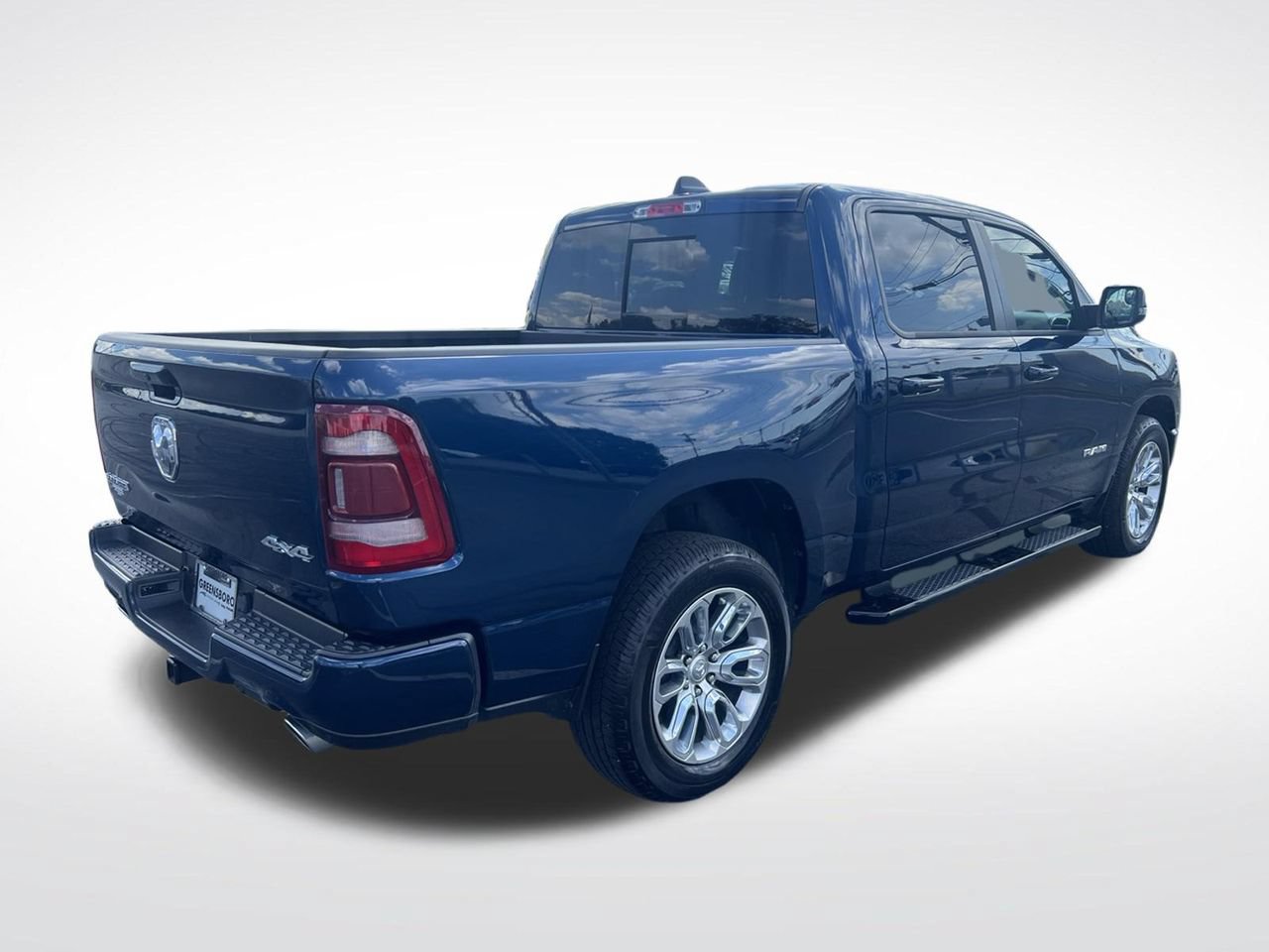 Used 2023 RAM 1500 Laramie AWD/4WD image 6