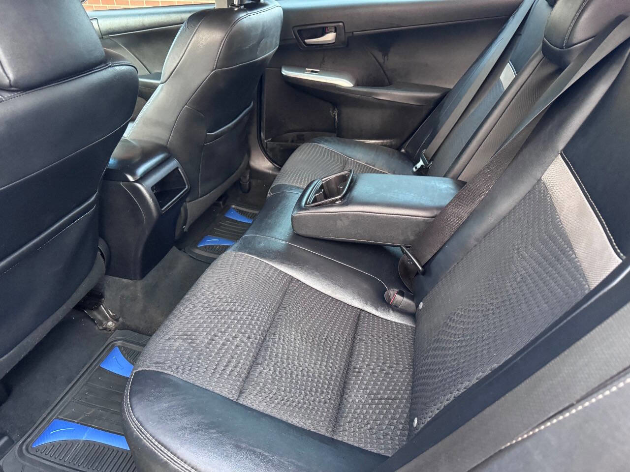 Used 2013 Toyota Camry SE image 15