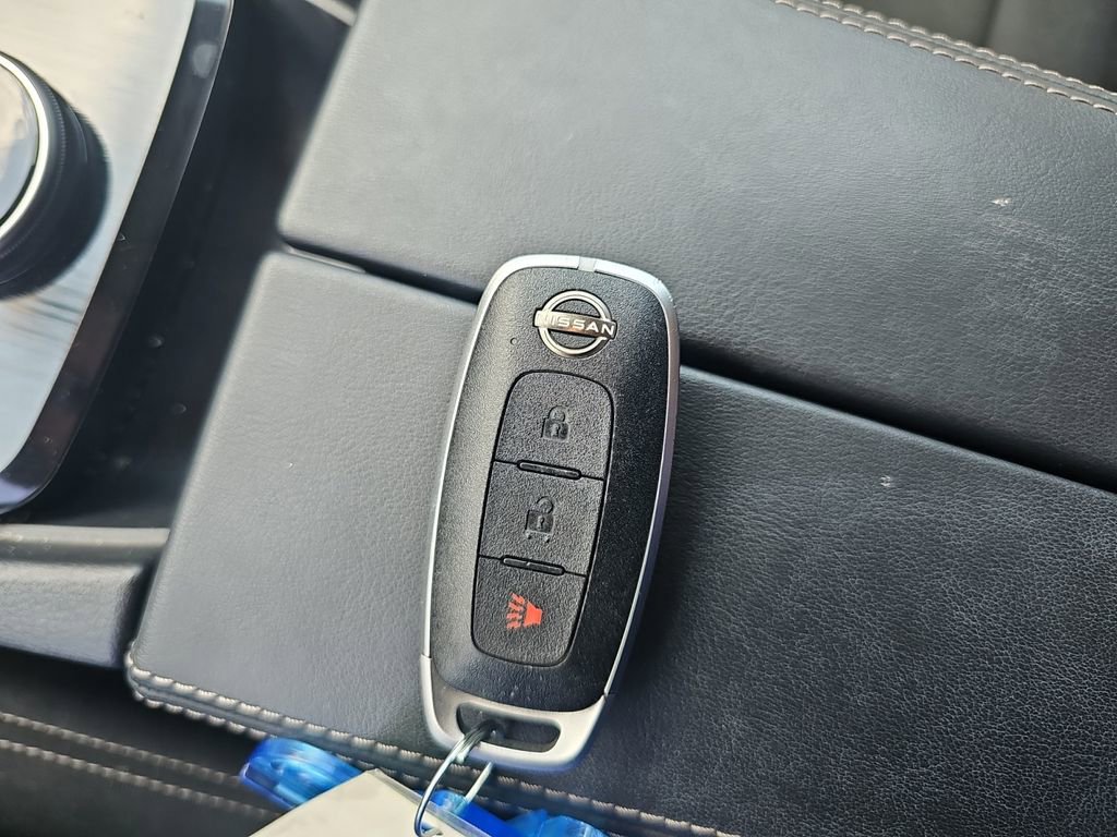 Used 2023 Nissan Rogue S AWD/4WD image 34