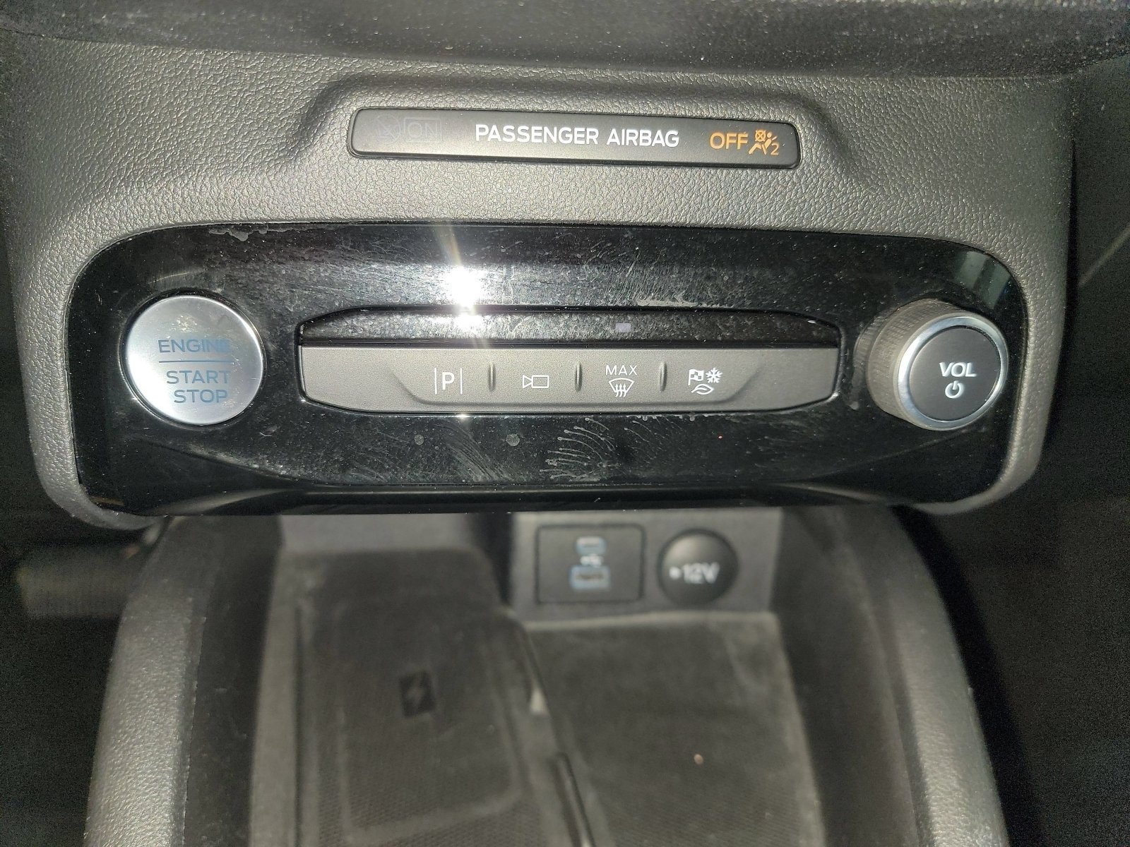 Used 2023 Ford Escape Platinum AWD/4WD image 21