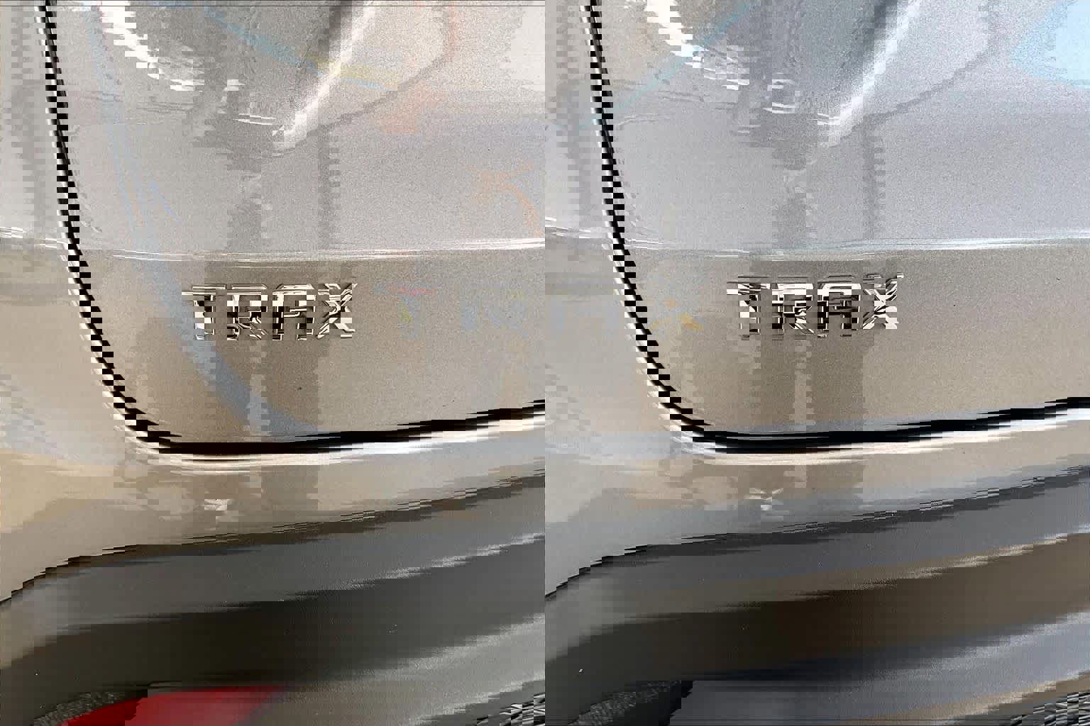 Used 2025 Chevrolet Trax LS image 10