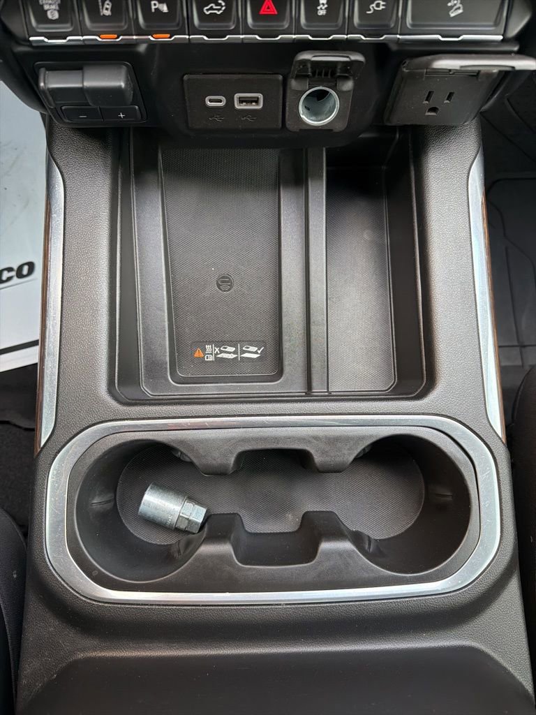 Used 2020 Chevrolet Silverado 3500 High Country image 37