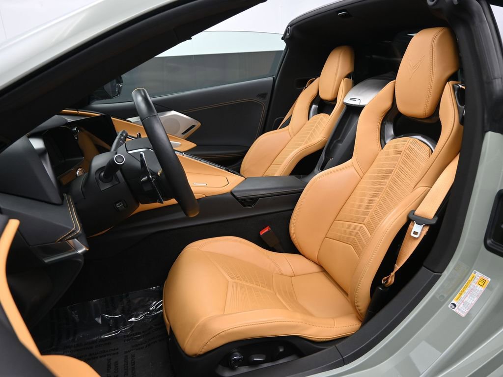 Used 2024 Chevrolet Corvette Stingray Preferred Cpe w/ 2LT image 19