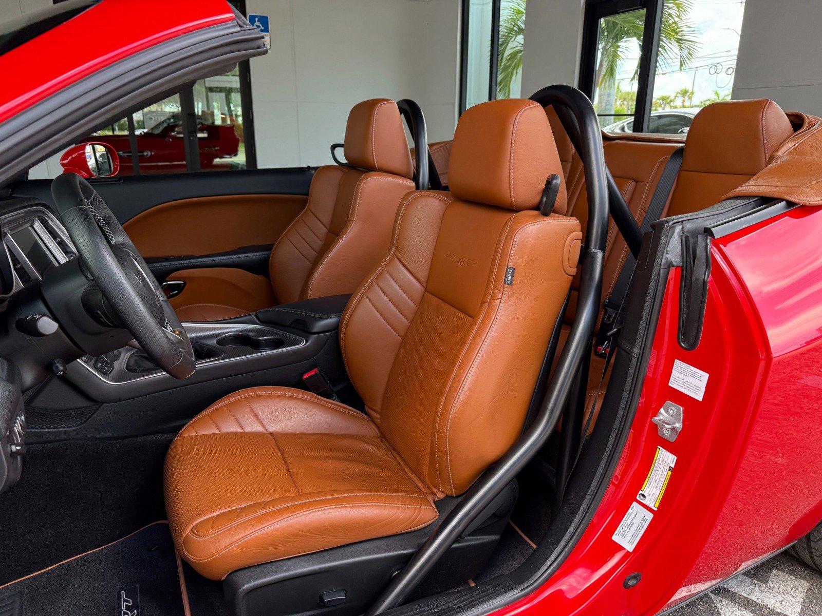 Used 2015 Dodge Challenger SRT Hellcat image 32