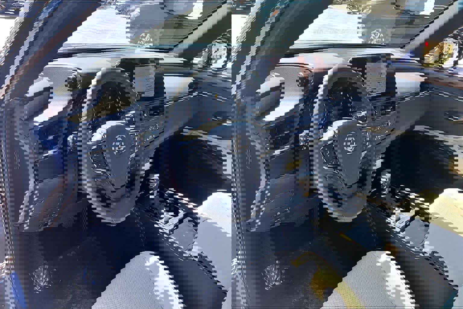 Used 2023 Lexus ES 350 w/ Premium Package image 17