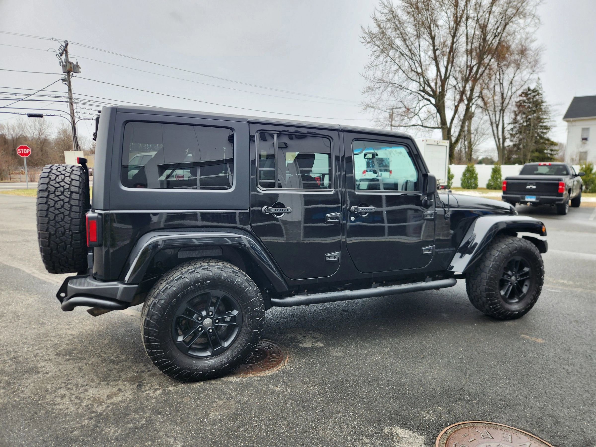 Used 2017 Jeep Wrangler Unlimited Sahara AWD/4WD image 20