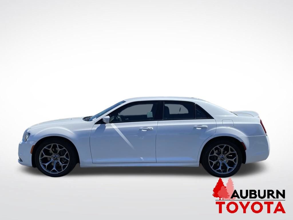Used 2015 Chrysler 300 S RWD image 4