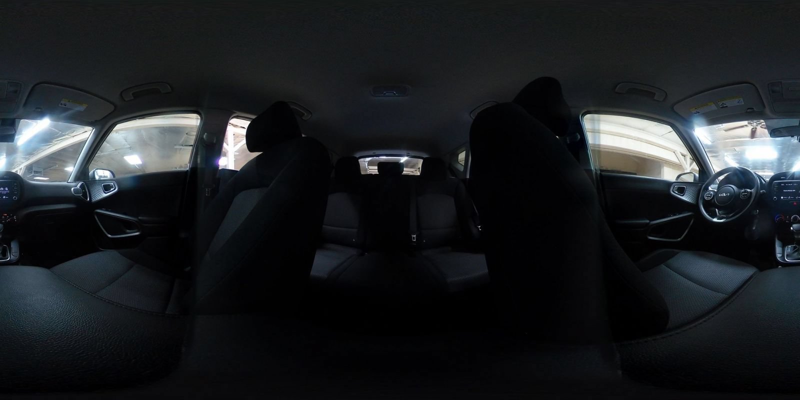 Used 2025 Kia Soul LX w/ LX Technology Package FWD image 35