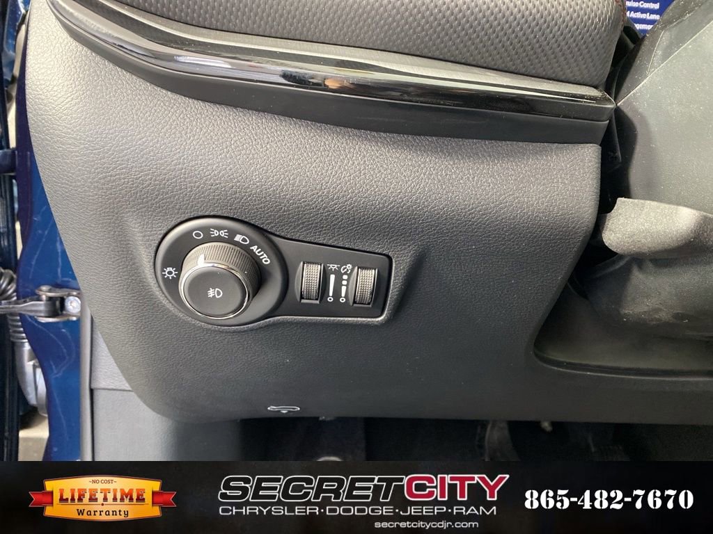 New 2026 Jeep Compass Trailhawk w/ Sun, Sound & Navigation Group image 15