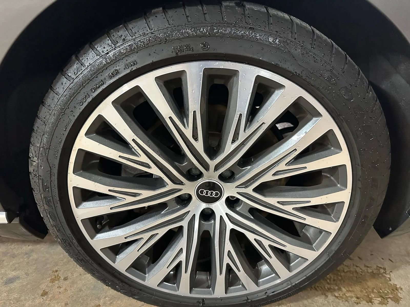 Used 2021 Audi A8 L 3.0T w/ Executive Plus Package AWD/4WD image 29
