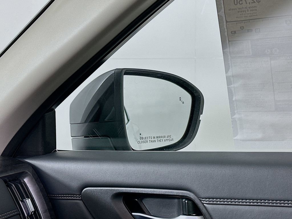 New 2026 Nissan Pathfinder Platinum image 23