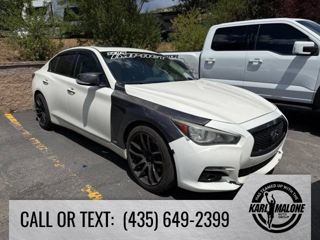 Used 2016 INFINITI Q50 3.0t Premium w/ 3.0T Premium Plus Package AWD/4WD image 1
