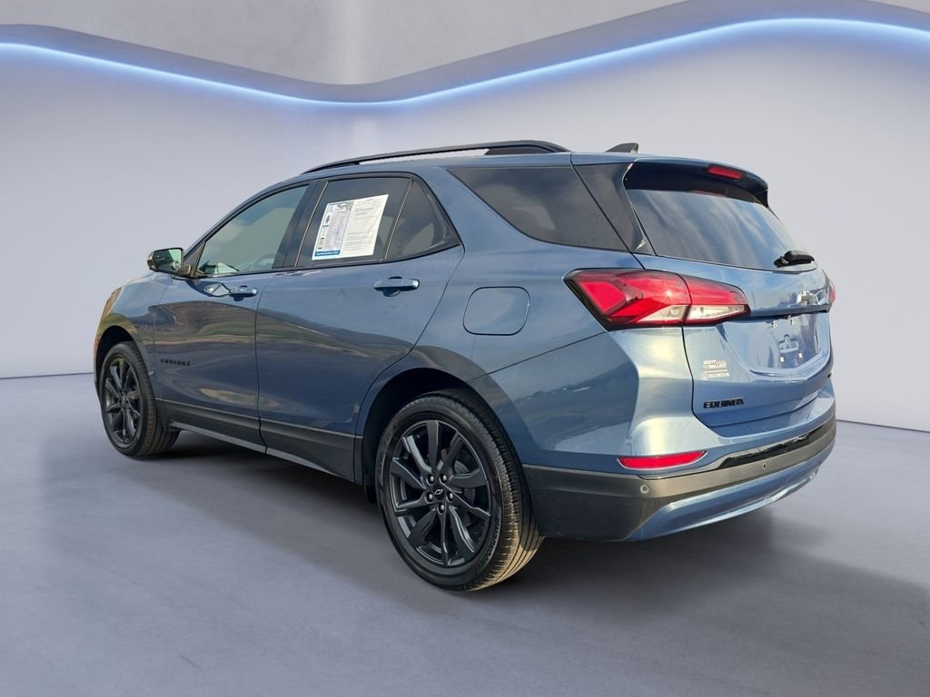 Used 2024 Chevrolet Equinox RS w/ RS Leather Package image 3