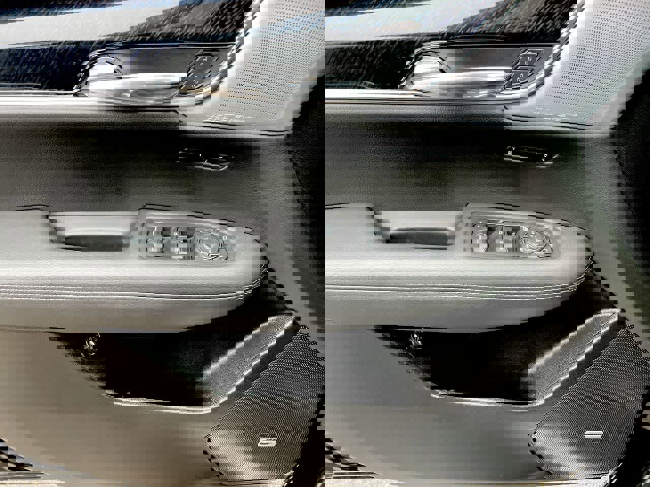 Certified 2023 Cadillac XT6 Premium Luxury image 36