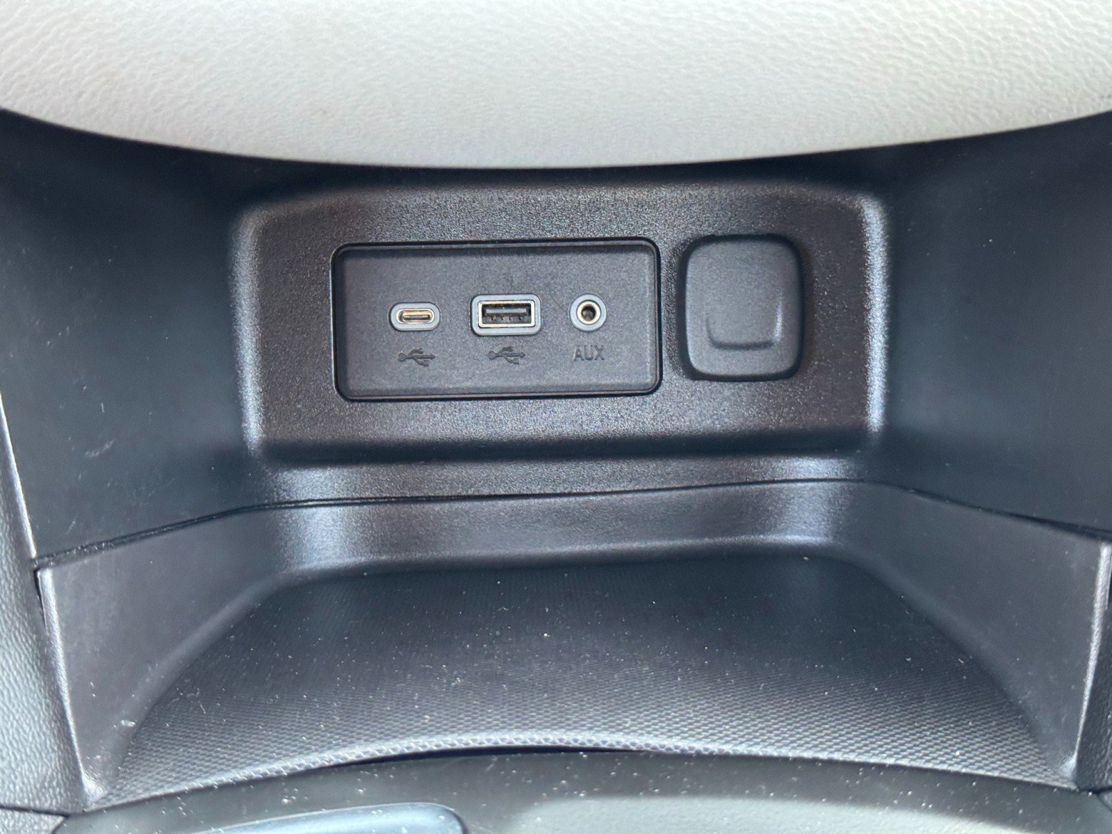 Used 2020 Chevrolet Equinox LT AWD/4WD image 27