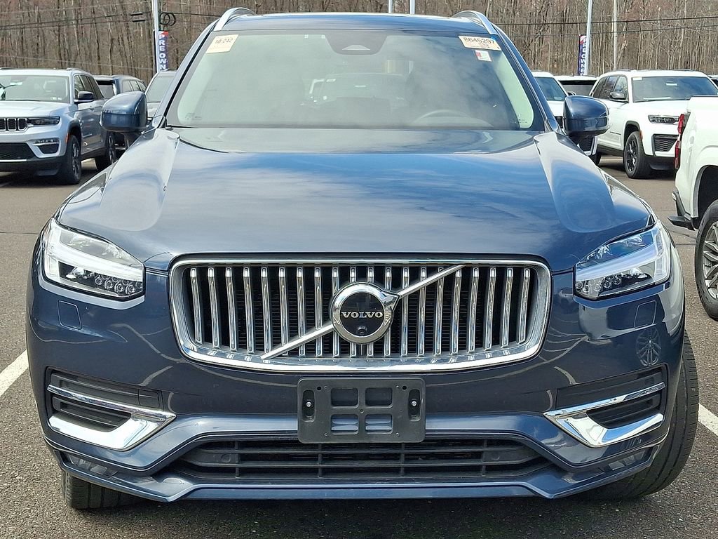 Used 2023 Volvo XC90 B5 Plus w/ Protection Package image 3