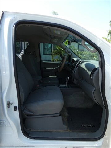 Used 2016 Nissan Frontier SV AWD/4WD image 47