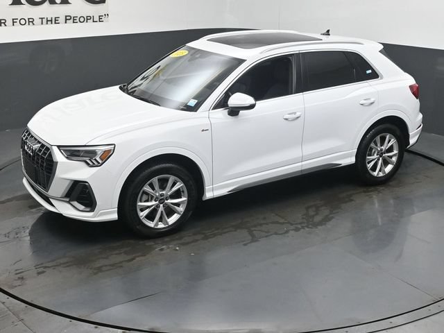 Used 2025 Audi Q3 2.0T Premium AWD/4WD image 46