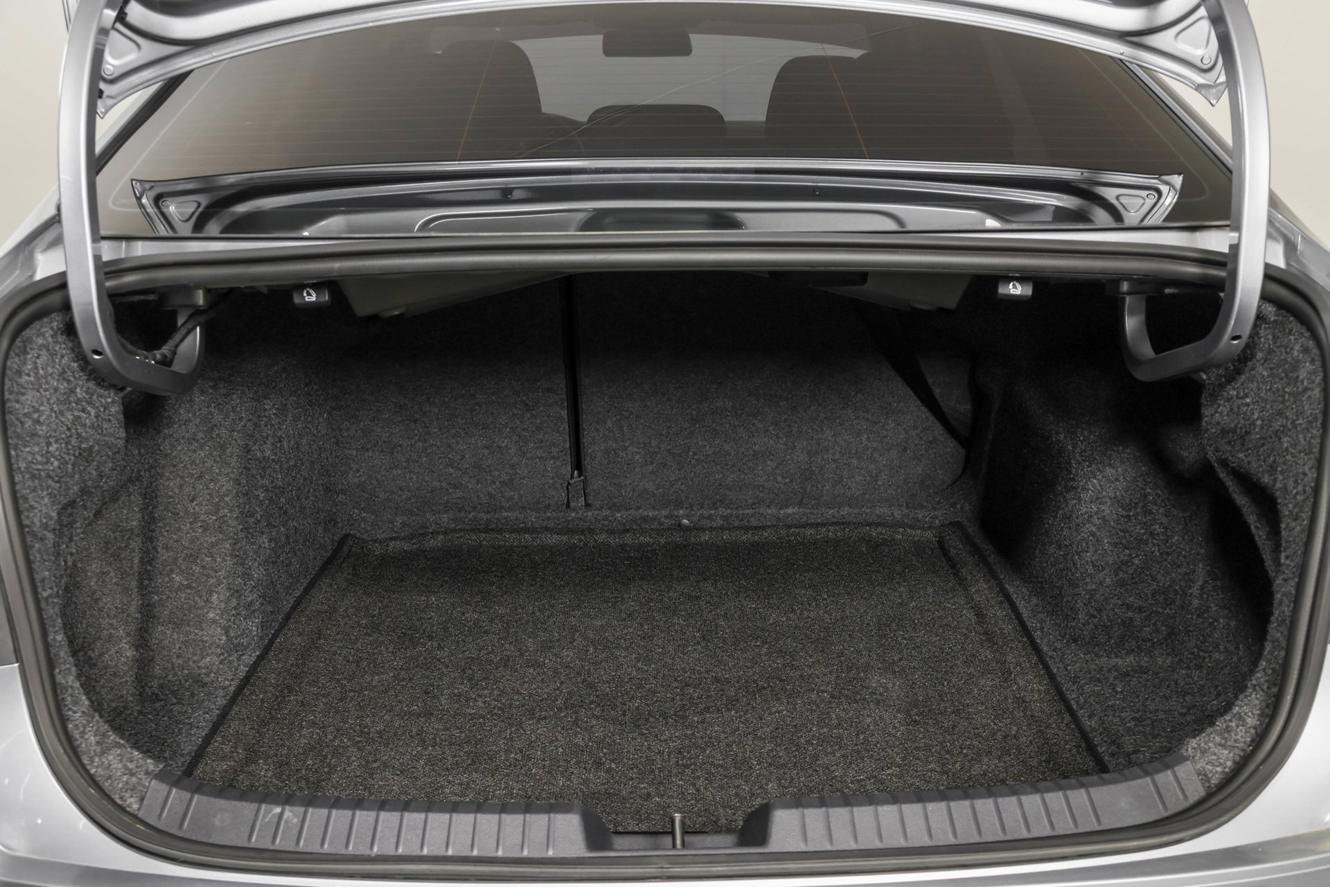 Used 2019 Volkswagen Jetta S w/ Driver Assistance Package FWD image 36
