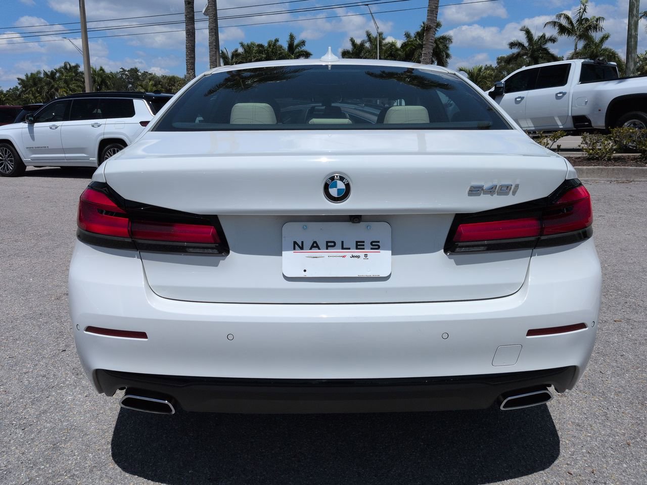 Used 2023 BMW 540i w/ Premium Package RWD image 6