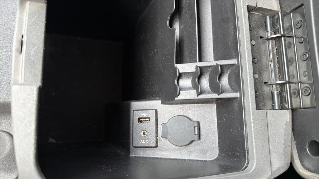 Used 2015 Nissan Frontier SV image 20