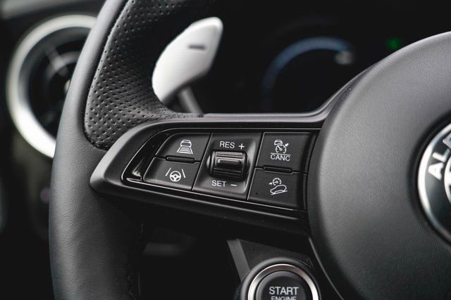 New 2025 Alfa Romeo Stelvio Sprint image 28