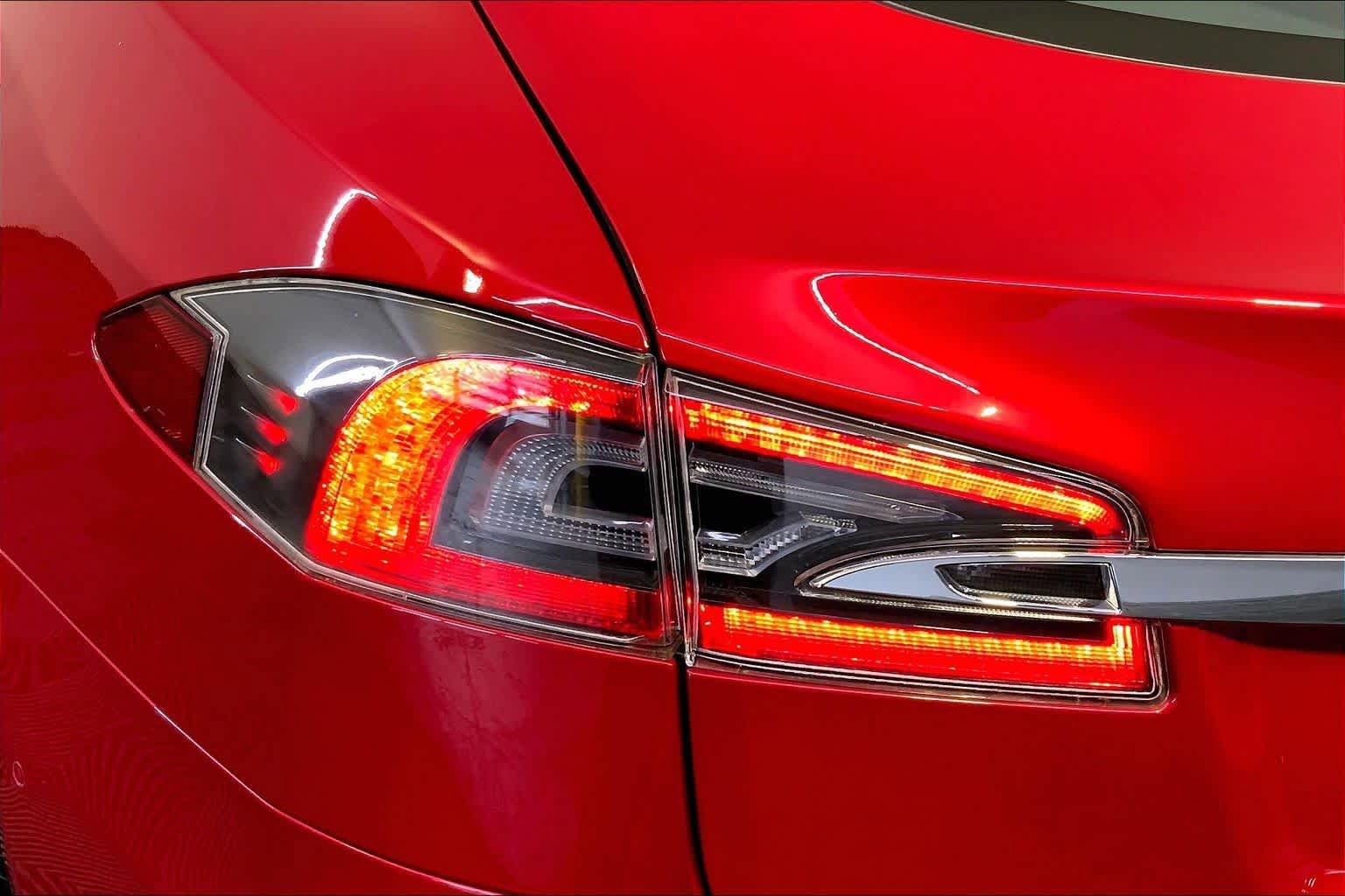 Used 2019 Tesla Model S 100D AWD/4WD image 27