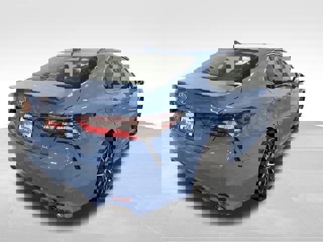 Used 2024 Toyota Camry SE image 39