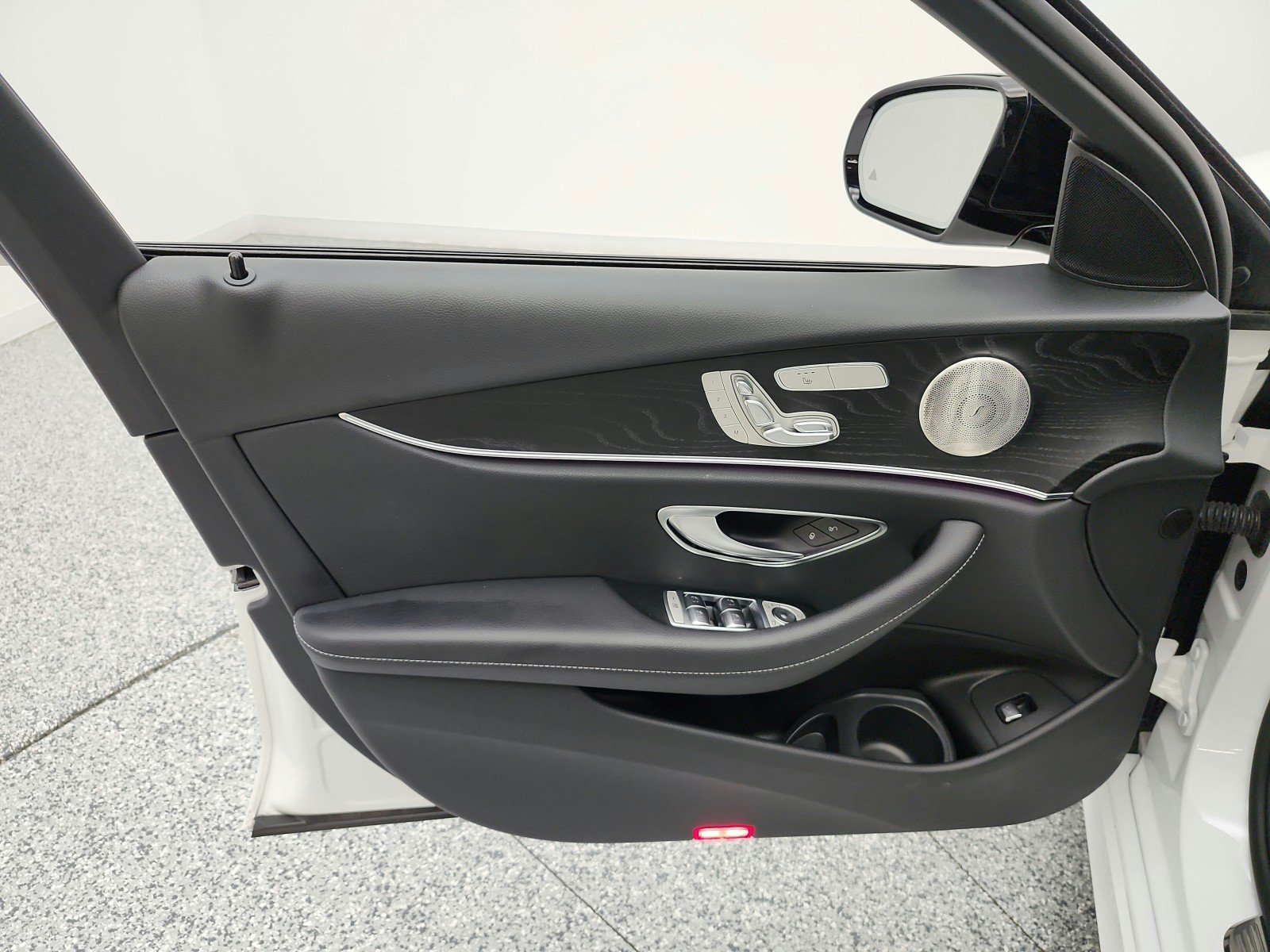 Used 2022 Mercedes-Benz E 350 Sedan image 15