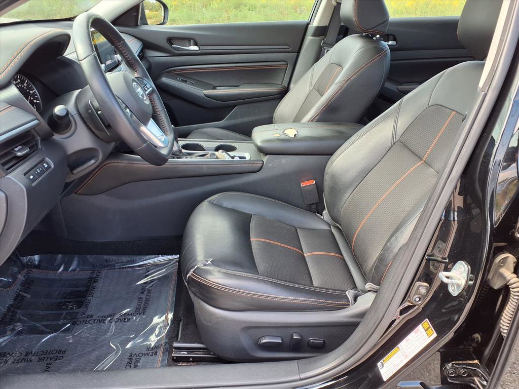 Used 2019 Nissan Altima 2.5 SR w/ SR Premium Package image 27